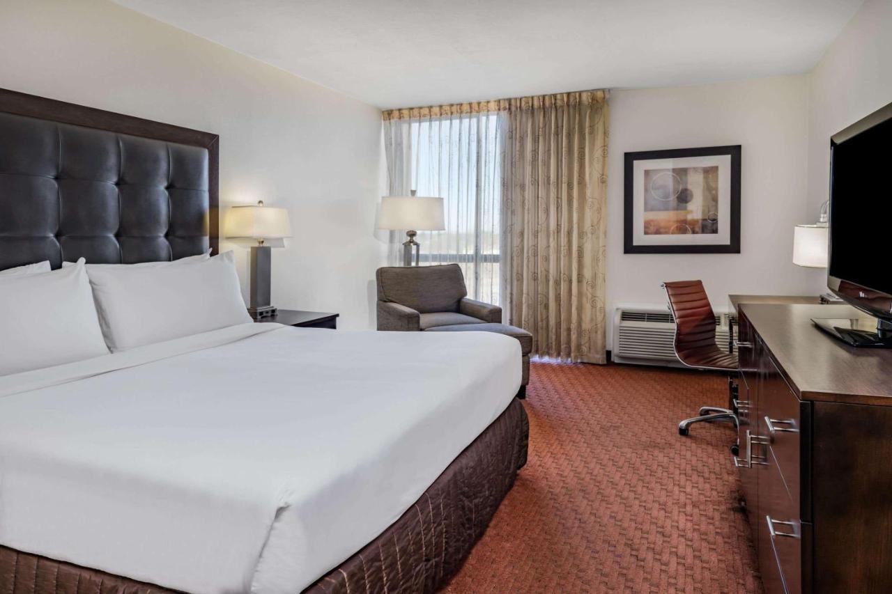 Wyndham Sacramento Hotel Carmichael Exterior foto